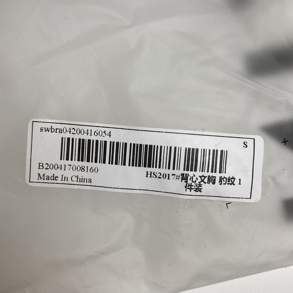 SHEIN Women's Leopard Crop Top - Picture 7 of 8